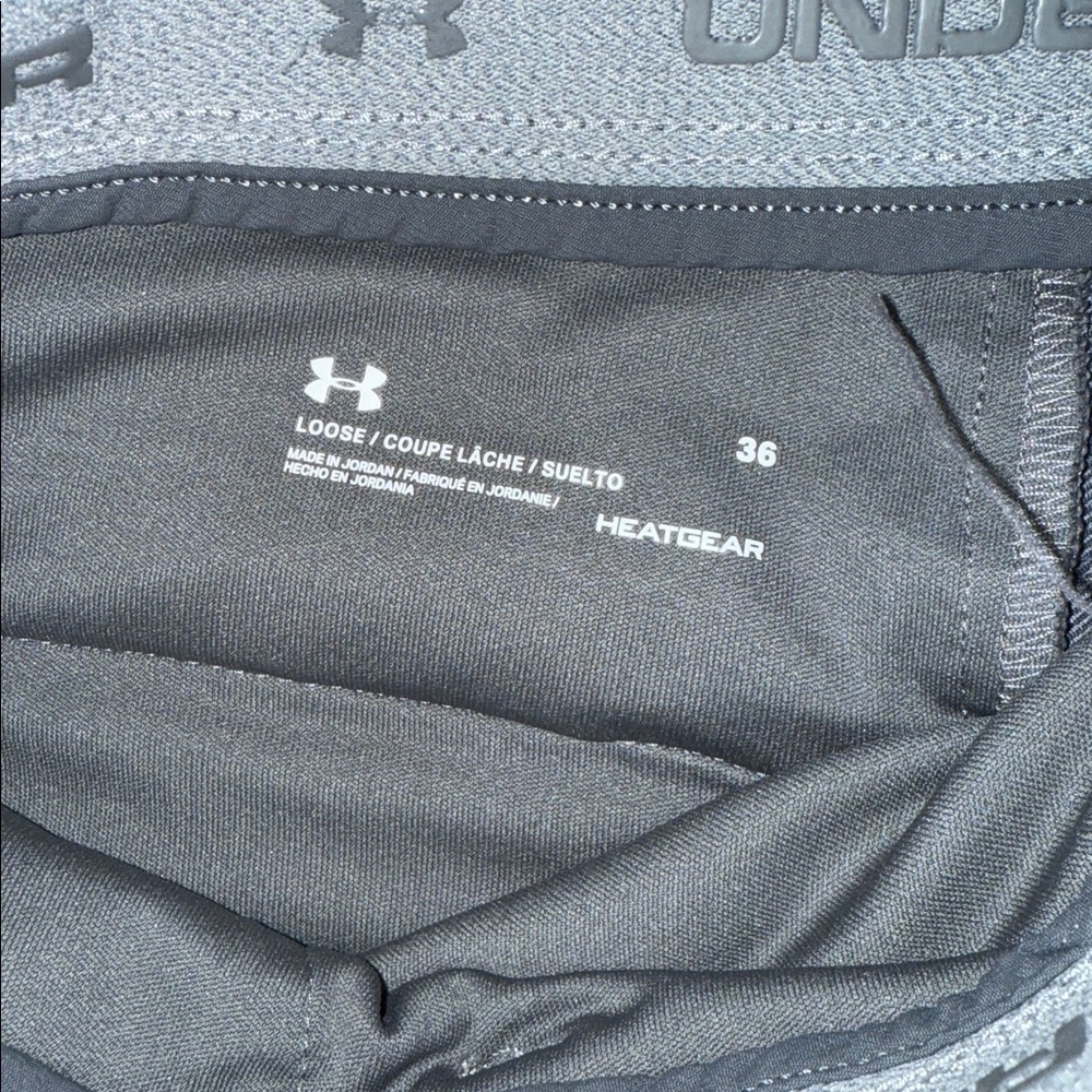 Under Armour Dark Gray Men's Shorts Size 36 - Picture 3 of 4
